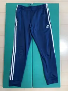 Item thumbnail for item fffe2fe9-ce2b-4b1a-a2c4-75d5b0494d1b