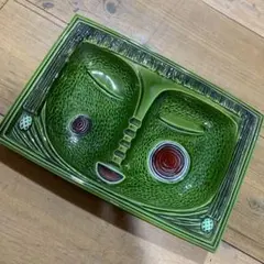 オブジェ　インテリア　飾り物　顔　グリーン色