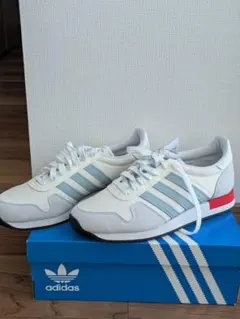 adidas スニーカー ホワイト/グレー/レッド