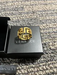 VERSACE メデューサ ゴールドリング - メルカリ