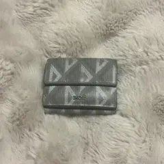 Dior ダイヤモンド 財布