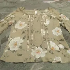 お値下　ピンクハウス　インゲボルグフラワープリント長袖ブラウス ベージュ