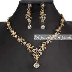 イヤリング&ネックレス 2点セット新品ジルコニア ブライダルアクセサリーゴールド
