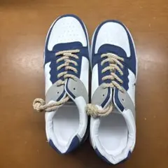 Item thumbnail for item a75446ee-205e-44ff-8b8d-be483058082c