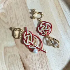 水引イヤリング　梅結び×淡路結び
