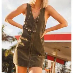 Item thumbnail for item 60001890-548b-44e4-8ce9-669ad245d0a1