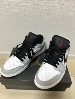 NIKE AIR JORDAN 1 LOW 