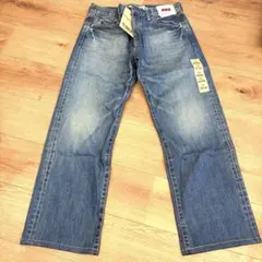 ★新品★ユニクロ UNIQLO イージーフィットストレートジーンズ　メンズ