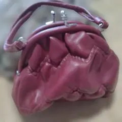 赤いレザー ギャザー付きミニバック