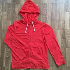 wanchechou薄手パーカー