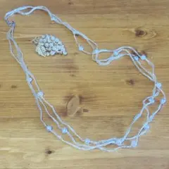 「セット」ナチュラルパールのロングネックレス&葡萄モチーフゴールドカラーブローチ