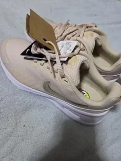 NIKE　ナイキ ベージュ スニーカー　エアマックス　新品