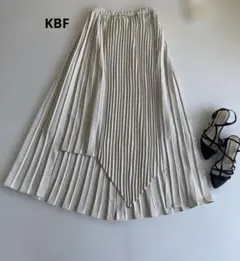 KBFプリーツスカート アシンメトリー