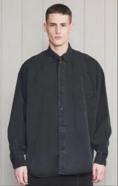 エイチビューティーアンドユース　ブラック　デニム ボタンダウンシャツ