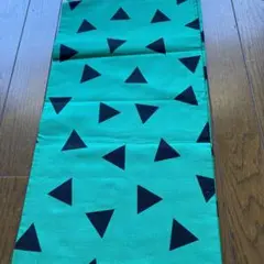 コットン生地・緑・三角