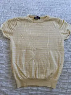 Ｍ⭐︎半袖ニット　ウール　穴あり