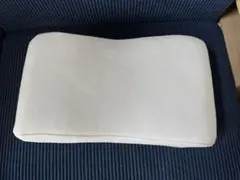 無印良品　寝返りを受け止めるまくら　たかめのサムネイル