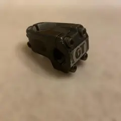 新品GT リベット式ステアリングホイールフレーム ブラックトリム 交換
