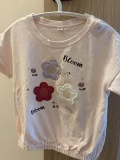 花柄刺繍の淡いピンクTシャツ 90サイズ