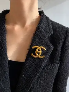 CHANEL ココマーク ダブルココ ブローチ ゴールドカラー B21K - メルカリ