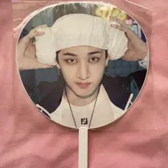 2025年最新】スキズ うちわ バンチャンの人気アイテム - メルカリ