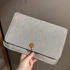 カインズホーム　グレーの布製iPad タブレット　ケース