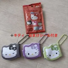 ハローキティ　ミニアルバムキーホルダー3点セット➕おまけシール付きのサムネイル
