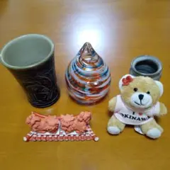 新品　沖縄製陶器タンブラー　小瓶　シーサー　琉球硝子一輪挿し　キーチャーム　熊
