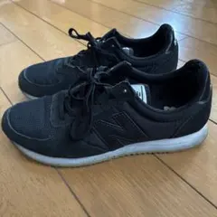 new balance 黒 スニーカー