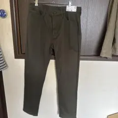 ユニクロ　EZYジーンズ　オリーブ　Lサイズ