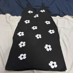 ブラック フラワー柄 ニットキャミワンピース
