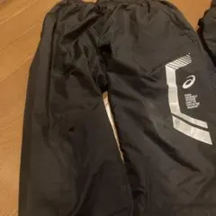 子ども140ASICS ブラック ウィンドブレーカー