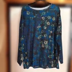 青と黒の花柄 長袖Tシャツ
