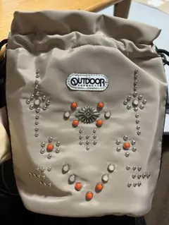 OUTDOOR PRODUCTS スタッズショルダーバッグ