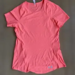 Under Armour ピンク タイトフィット Tシャツ　フィットネス