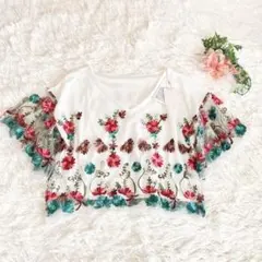 新品未使用タグ付き刺繍トップス♡ナイスクラップシアー素材花柄ホワイト白