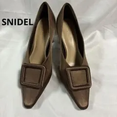 SNIDEL スクエアバックル サテンパンプス ブラウンのサムネイル
