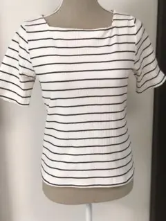 センスオブプレイス　アーバンリサーチ　リブニットスクエアネックトップス　半袖　白