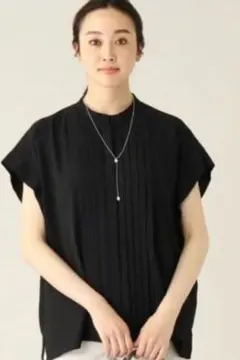 アンタイトル　フロントタックジョーゼットシャツMサイズ