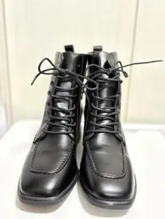 ブラック レースアップブーツ 中ヒール