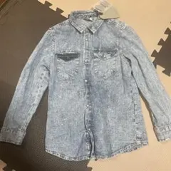 半額以下！新品タグ付　ZARA デニムシャツのサムネイル