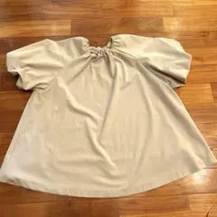 Ameri GATHER SMOCK TOP ベージュ⭐︎美品
