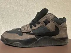 Travis Scott × Nike Jumpman Jack TR