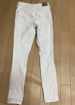 Abercrombie & Fitch ホワイト デニム パンツのサムネイル