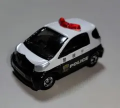 トミカ No.28 トヨタ iQ パトカーのサムネイル