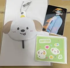 ANTONキーホルダーとフォトカードセット