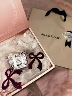 【新品未使用】JILLSTUART ピーチー ホワイトフローラル リップマスク