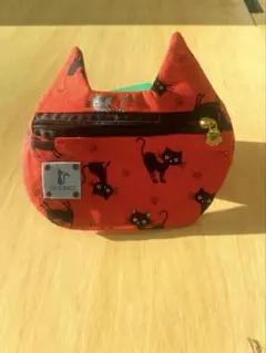 ネコ好きさんへ♪ネコ顔ポーチ カバンにつけて！肉球ファスナーもかわいいミニポーチ