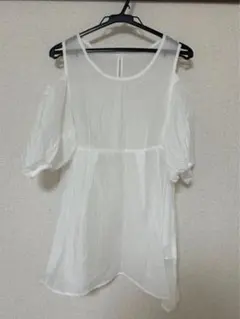 オフショルダーシアーシャツ ホワイト