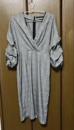 グレー チェック柄 Vネック ワンピース